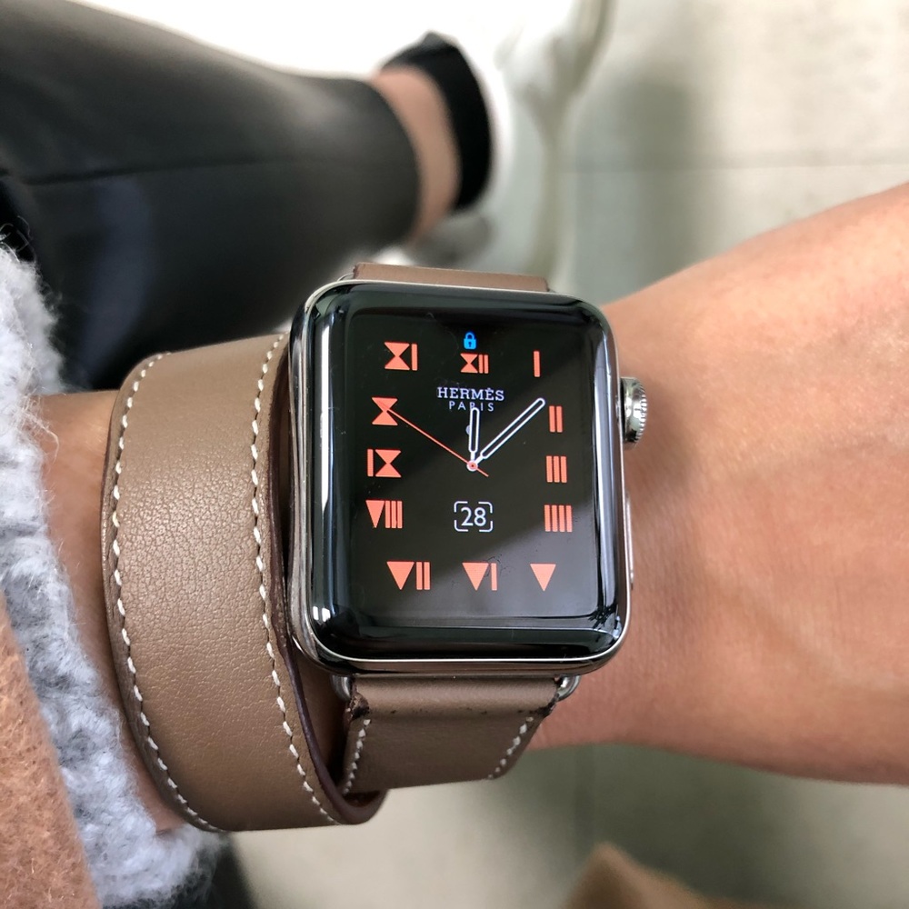 Authentic Hermès Apple Watch (series 2) 38 mm Stainless Steel - Picture 5 of 11